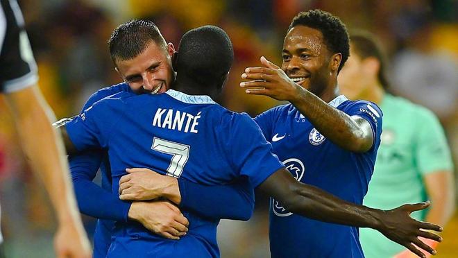 记者：曼联同意租借乌加特，但加拉塔萨雷想等欧