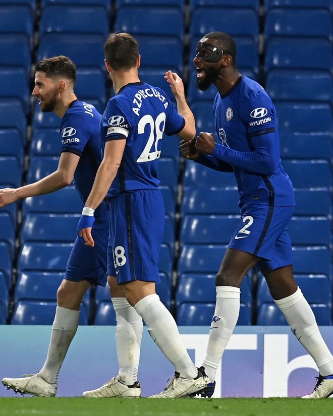 德天空：狼堡考虑签下费斯，同时也有其他两家俱乐部在争夺他