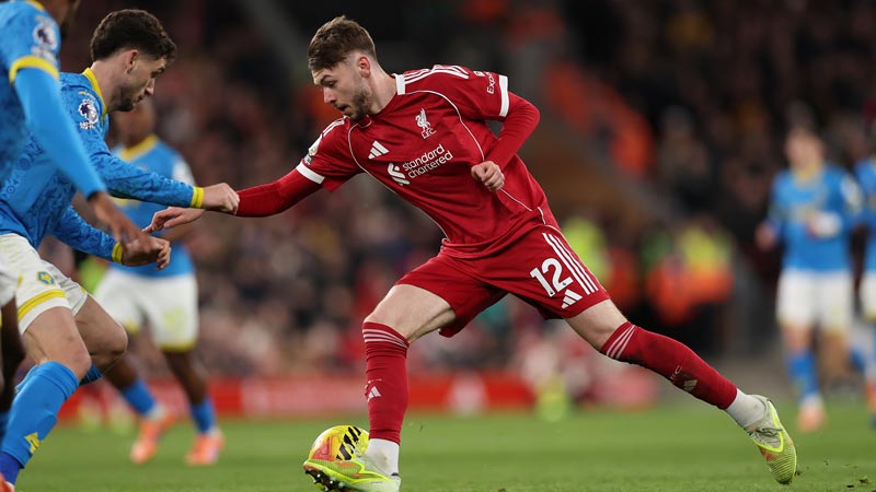 湖人完败！东契奇38+16犯两错，文班16+14榜眼拉胯，勇士旧将全队第二