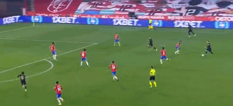 巨星球！阿夫迪亚后撤步三分命中